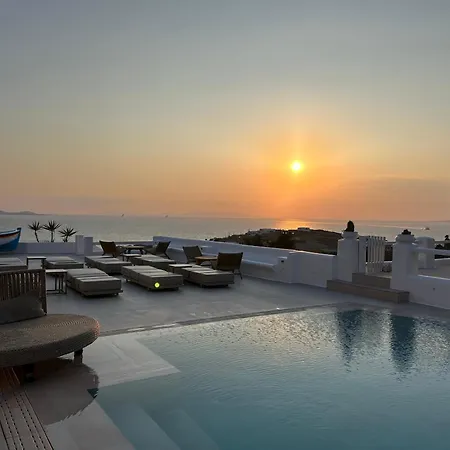 Paolas Sunset 아파트호텔 2*