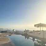 Paolas Sunset Lejlighedshotel 4*