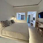 Lejlighedshotel Paolas Sunset 4*