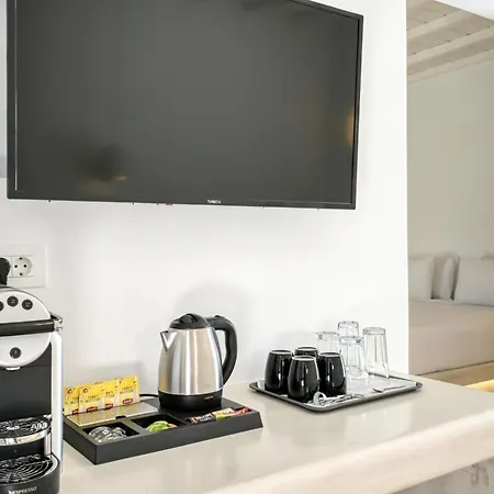 Paolas Sunset Apartahotel 4*