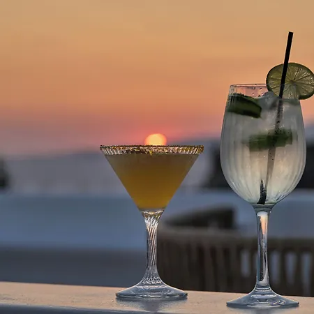 Paolas Sunset Apartahotel 4*